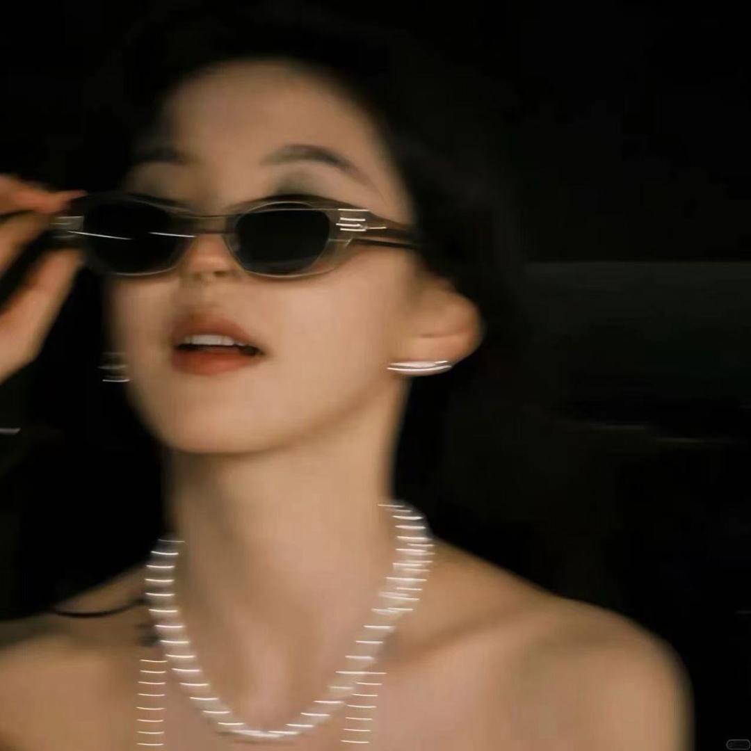 守国卫民的哑女年年头像