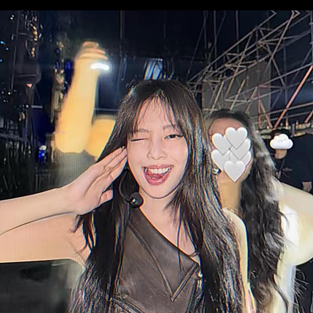x手可摘心辰✨✨