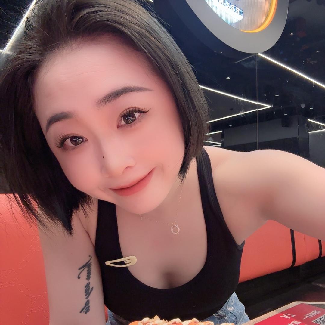 爱健身的小姐姐🎀