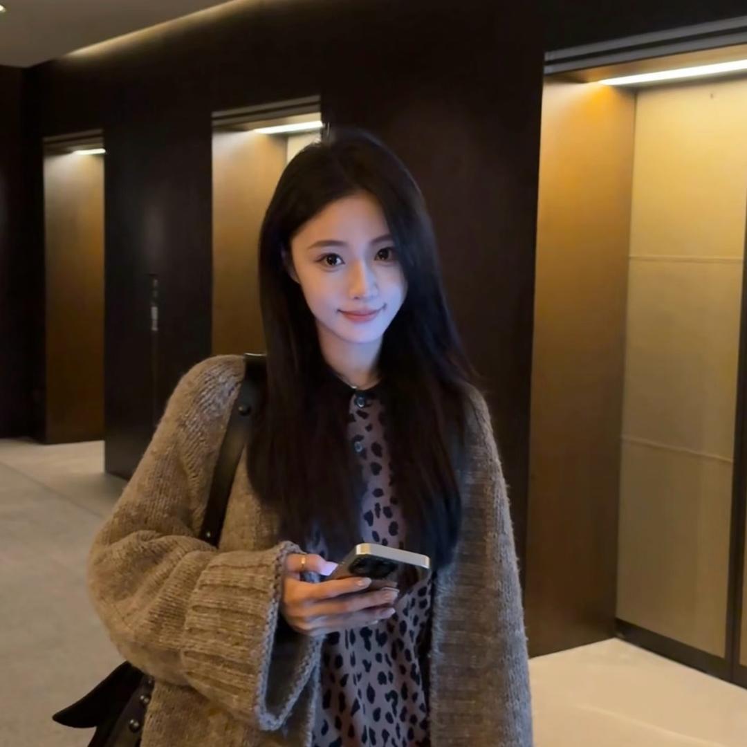 与倪