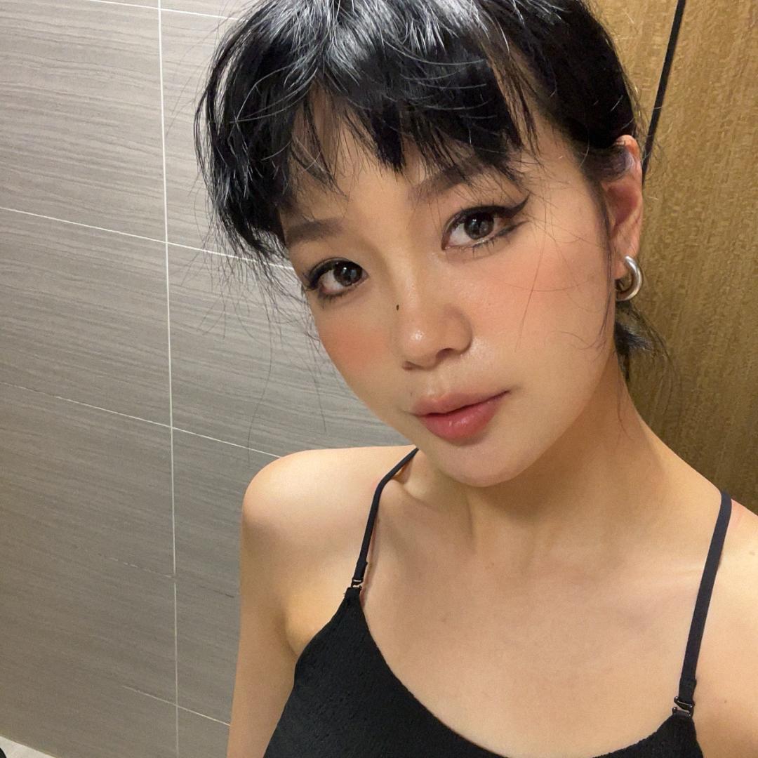 实体小艾家服饰店1