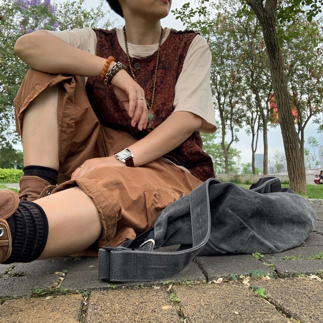 主题服饰