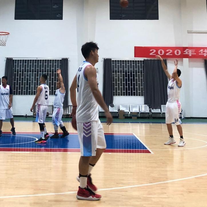 是小鱼干-