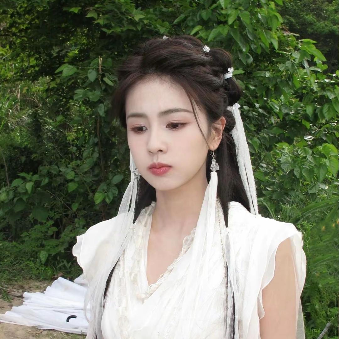 萌妍_