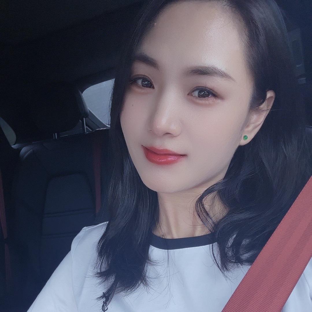 井盖小姐
