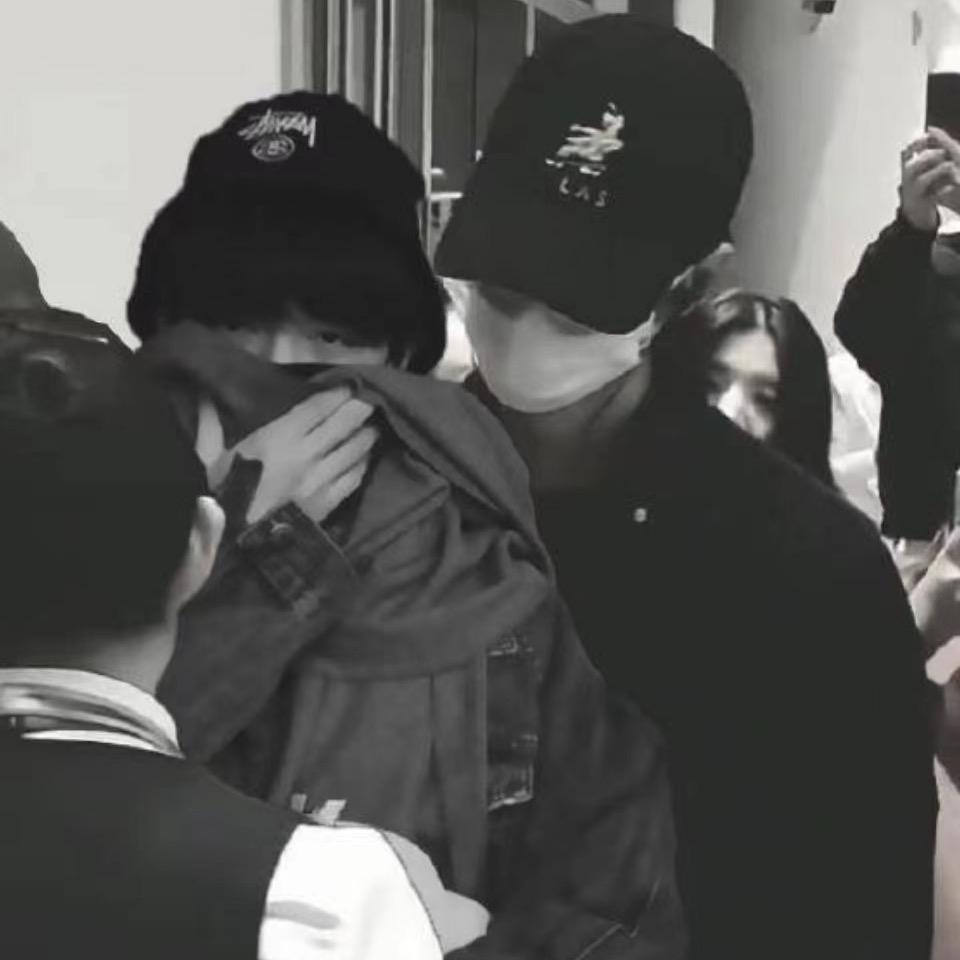 啵啵赞.❤💚💛（Ꮤ Ƶ）
