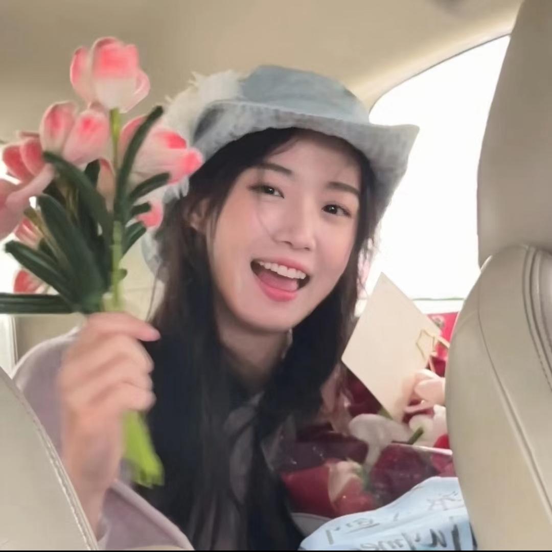 Cr