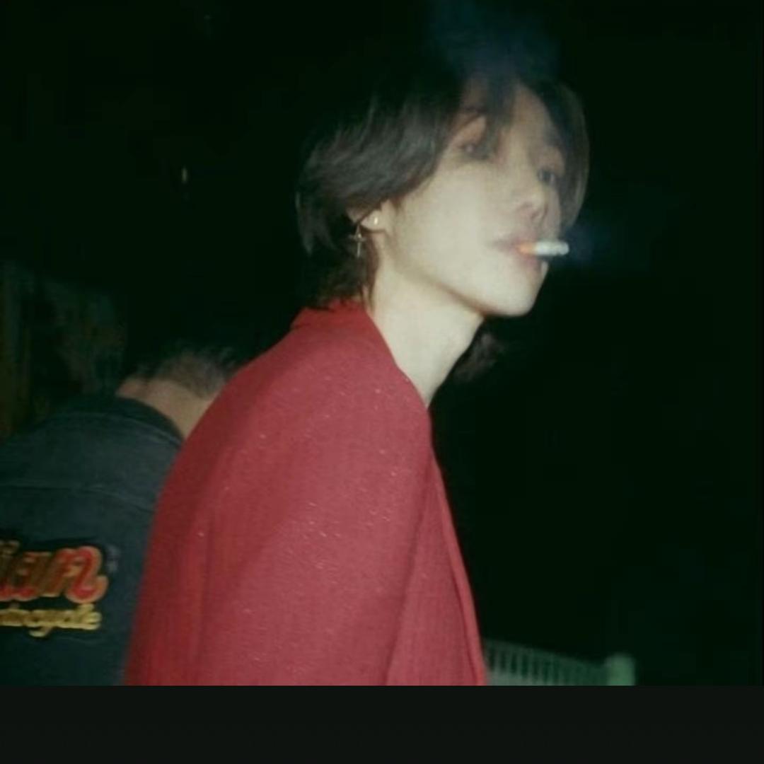雾弥漫花香