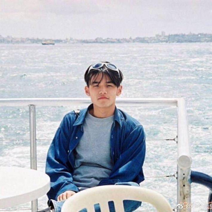 故事的小黄花丶