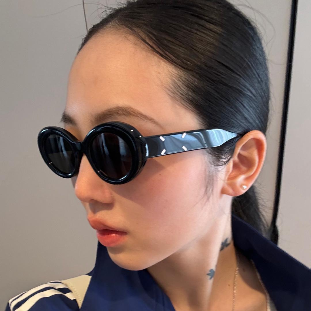 然后妮