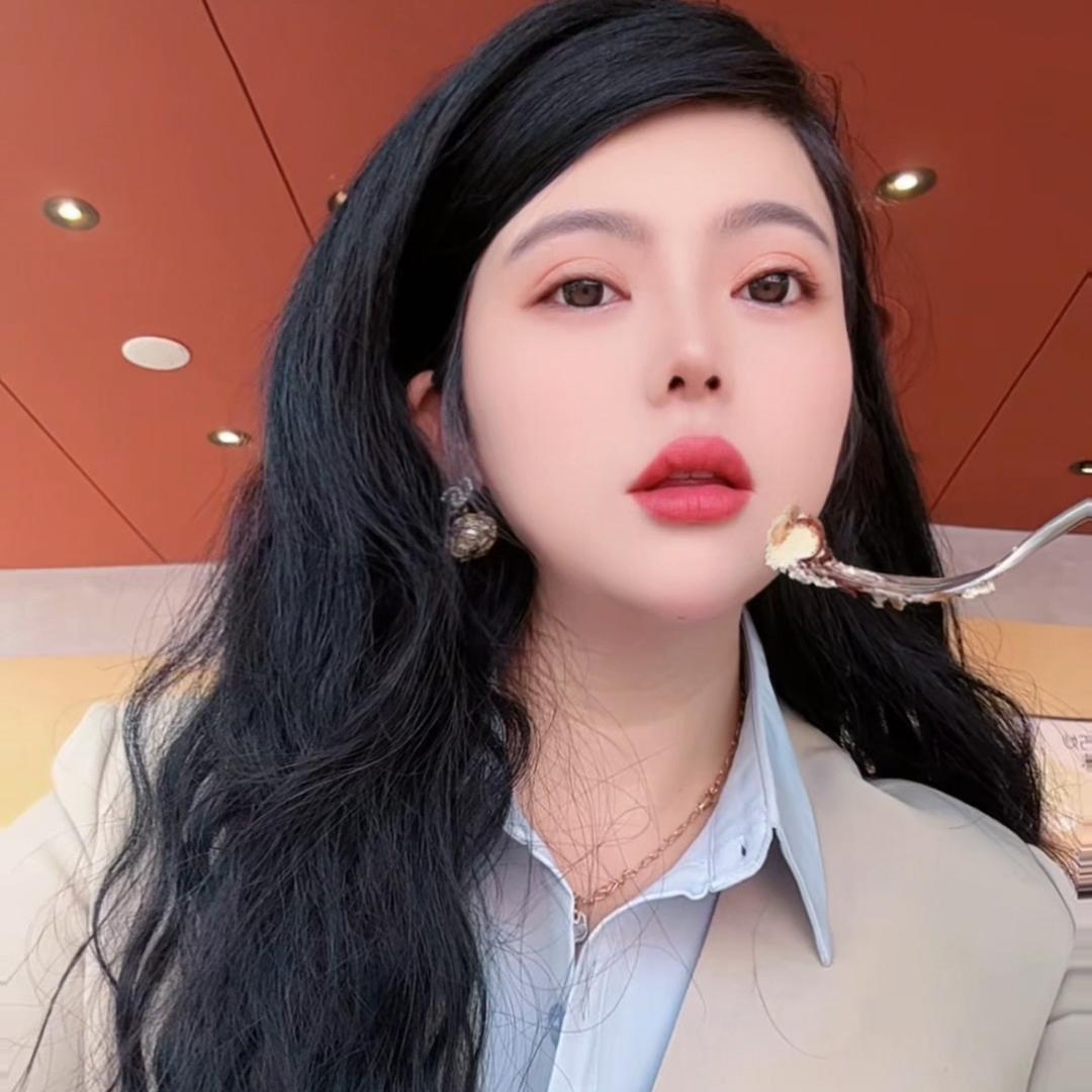 Miss詹女装➕童装 品牌折扣工作室