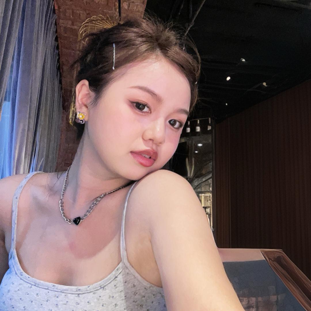 圆脸毛毛变美日记