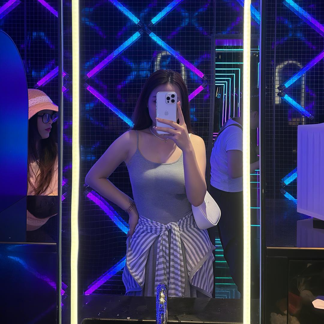 十里承欢。