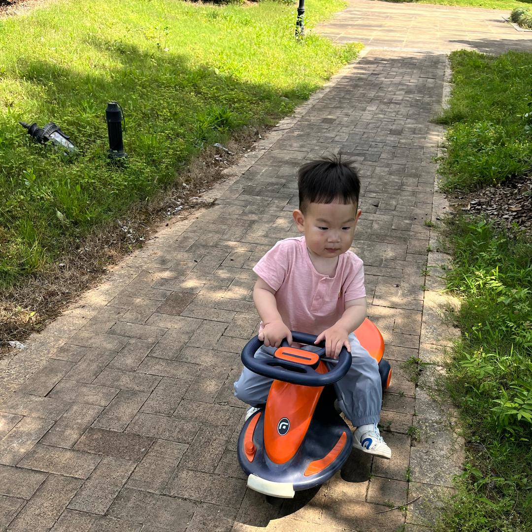 小馒头和多米吖