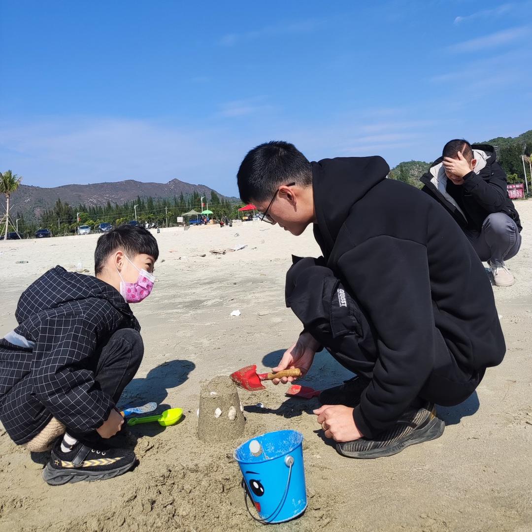 10点半卤味烧烤老五