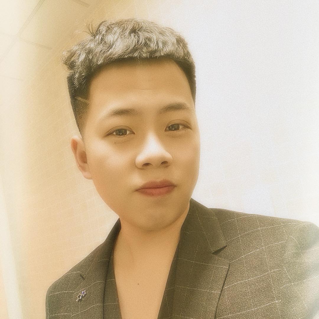 努力开A7的帕萨特小哥