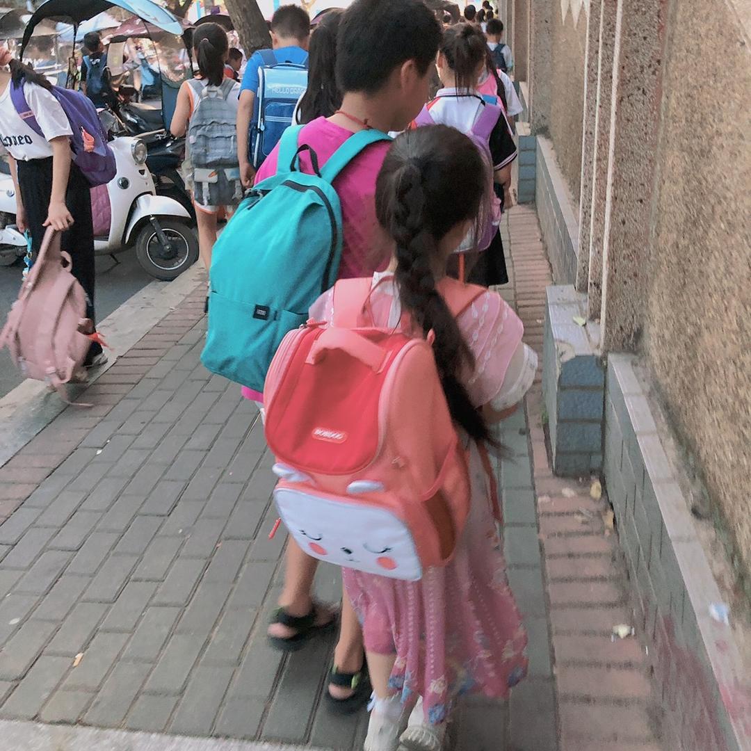 工地小姐姐