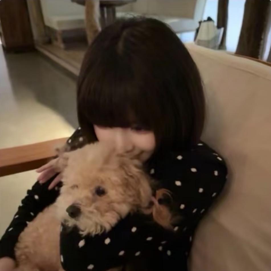小艳杰.