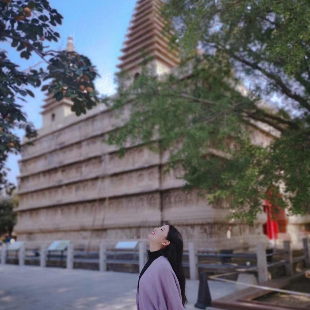静静爱唱歌
