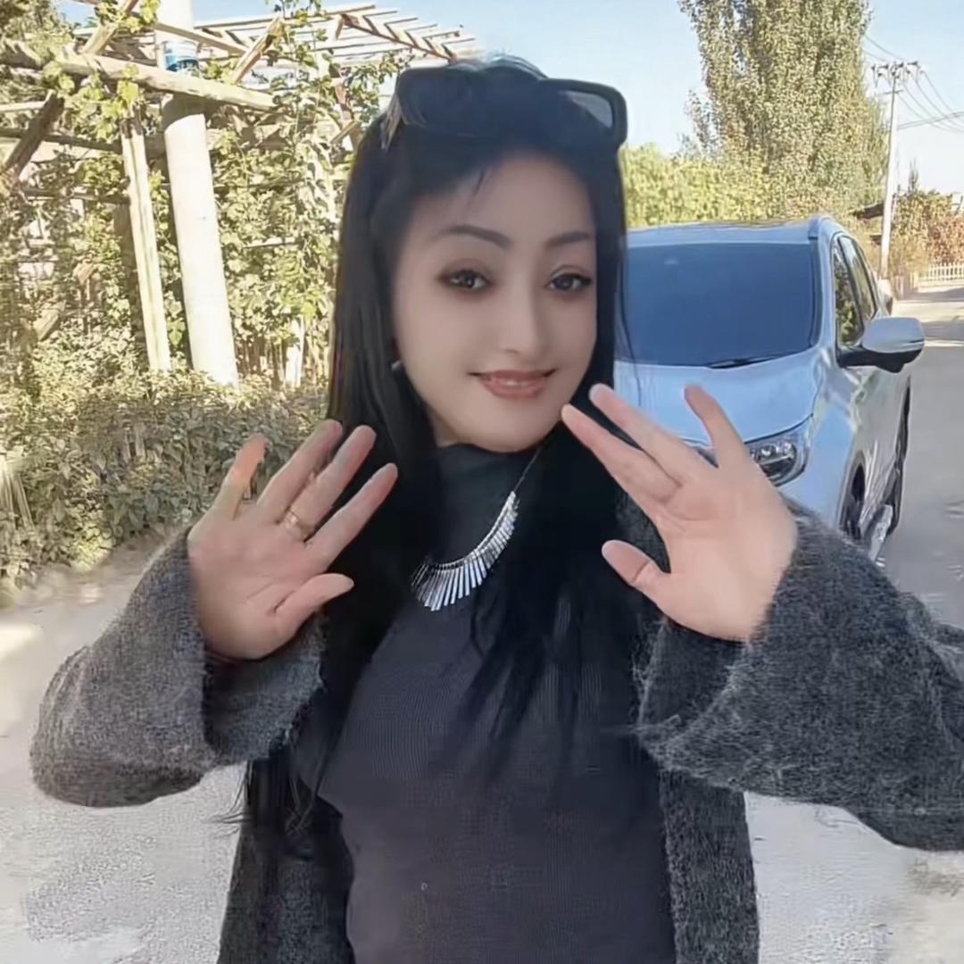 和田老夜市凉粉美女