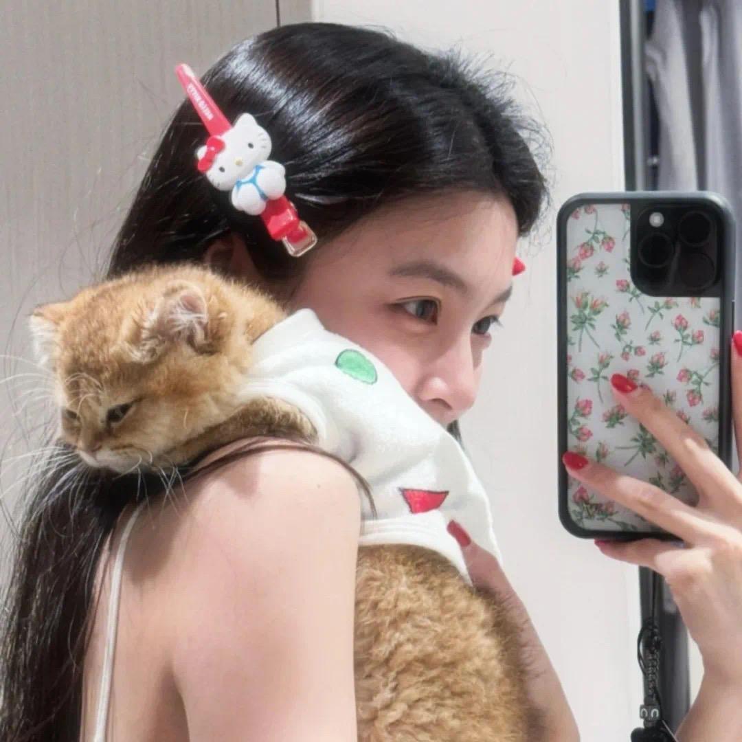 是柒柒吖⁶⁶¹