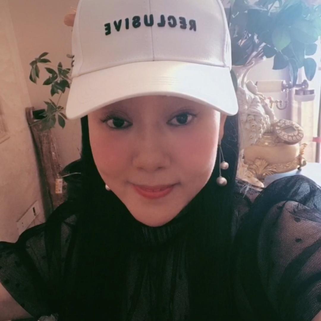 帽子姐姐（祈祈：柚柚的奶奶）