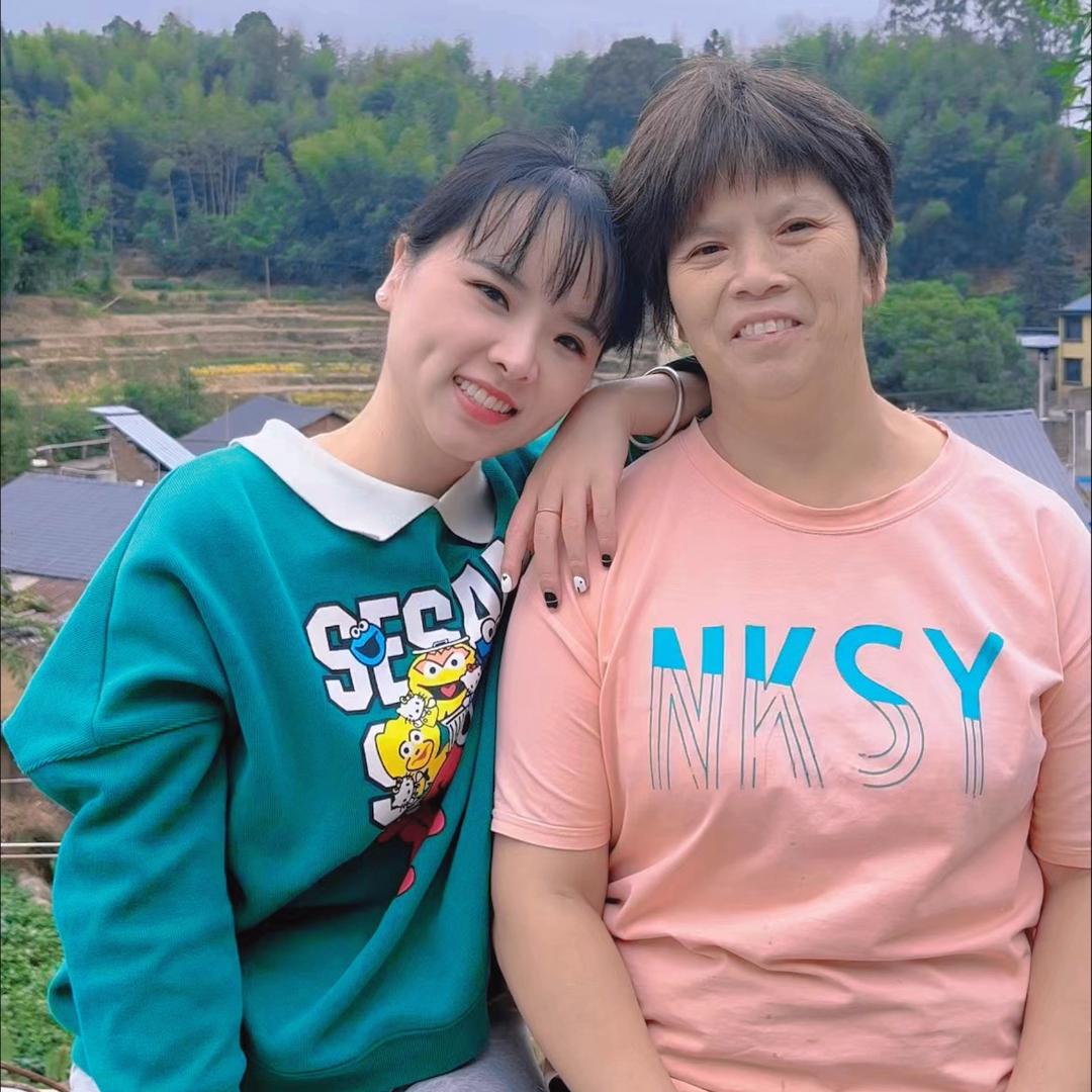 小琪和婆婆@抖音