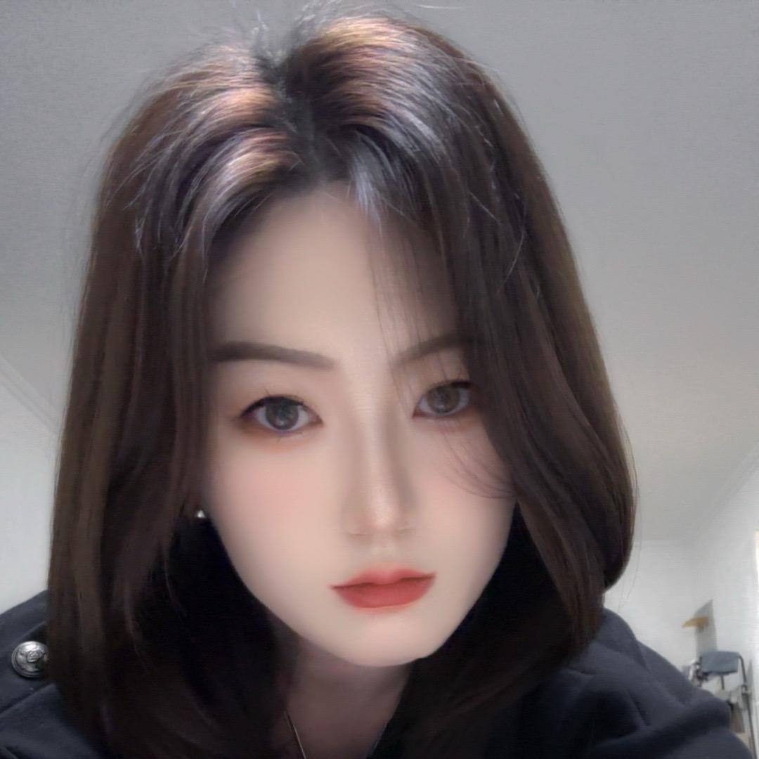杨𝒴𝒶𝓃ℊ ᥫᩣ