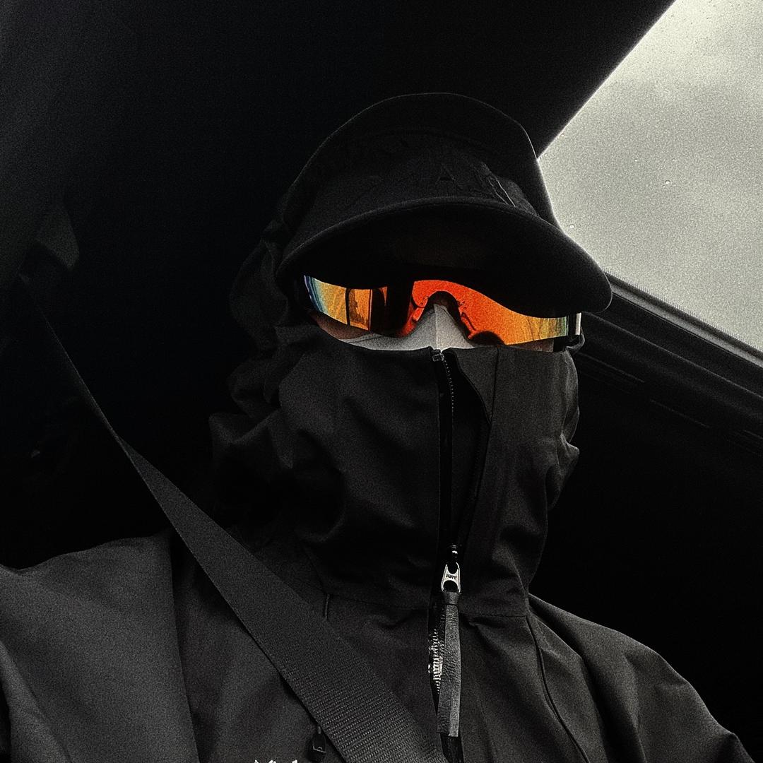 𝑀𝑎𝑟𝑠.李明轩