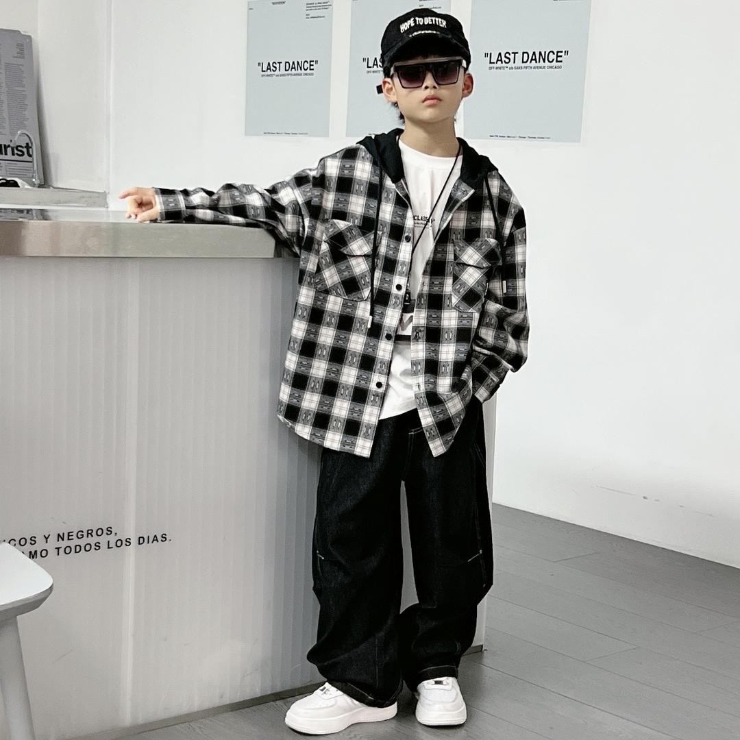 @潮流穿搭（同款在橱窗）