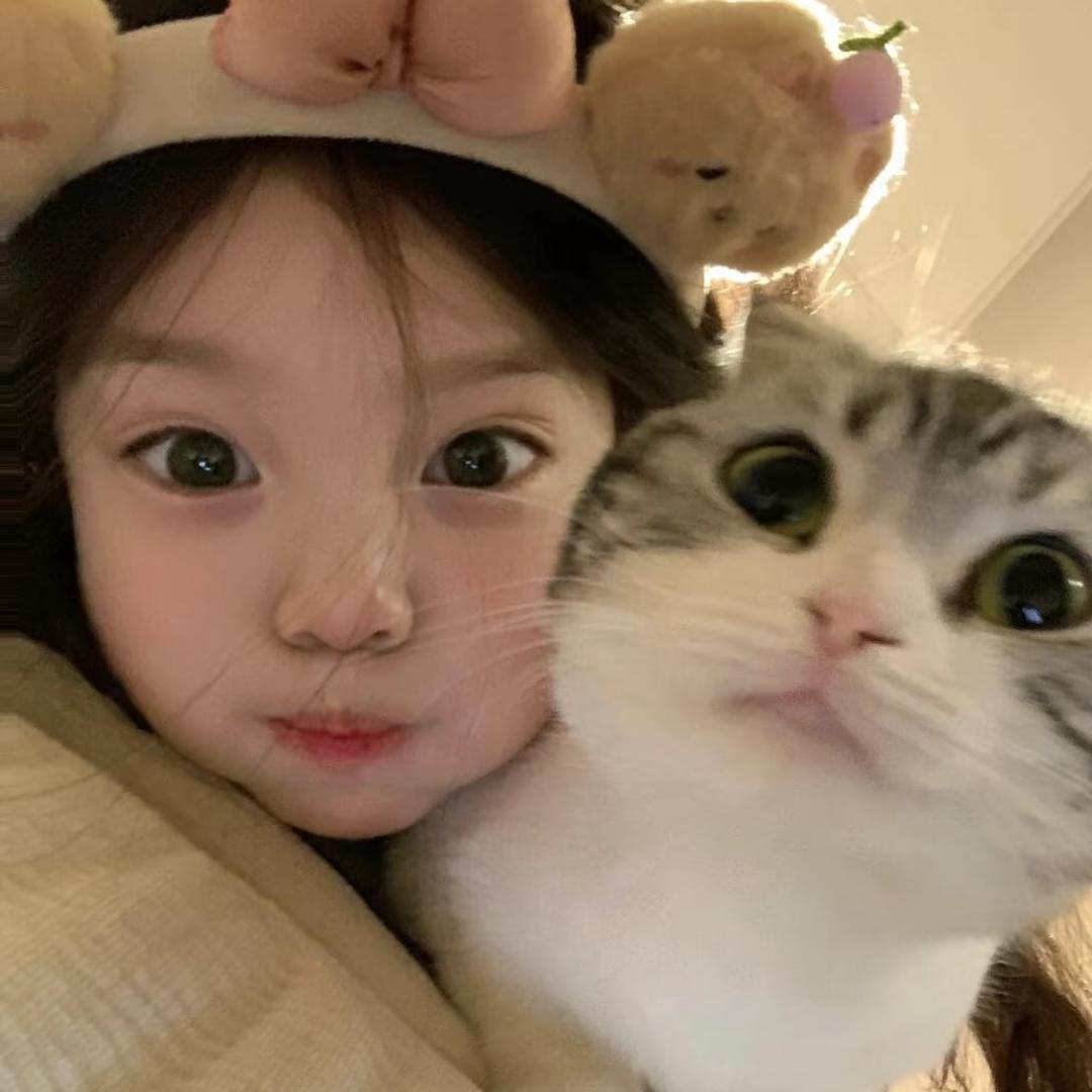 嘻 嘻