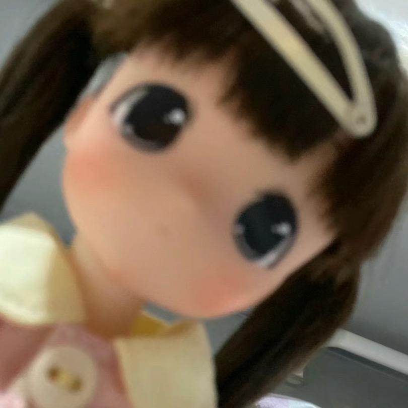 ꒰՞´••̥`՞꒱