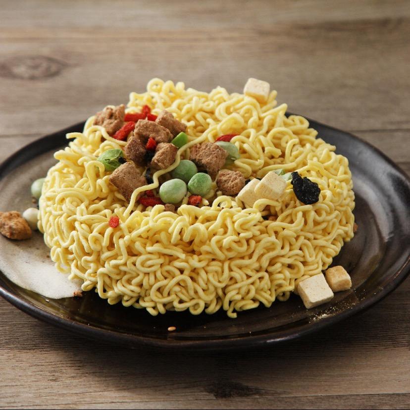 来桶泡面🍜