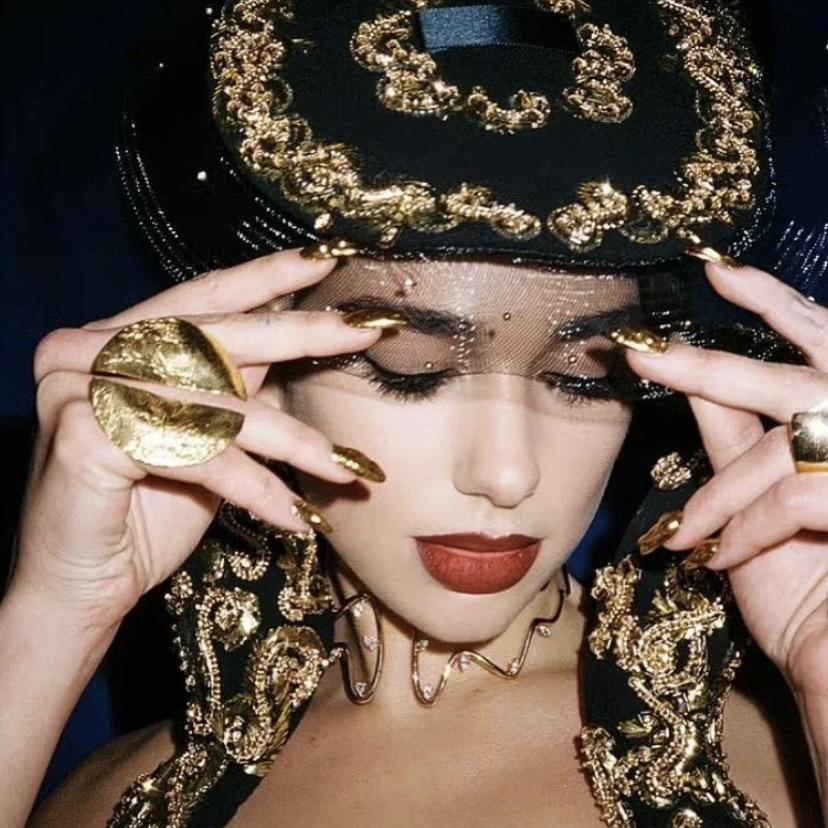 香颂女表的头像