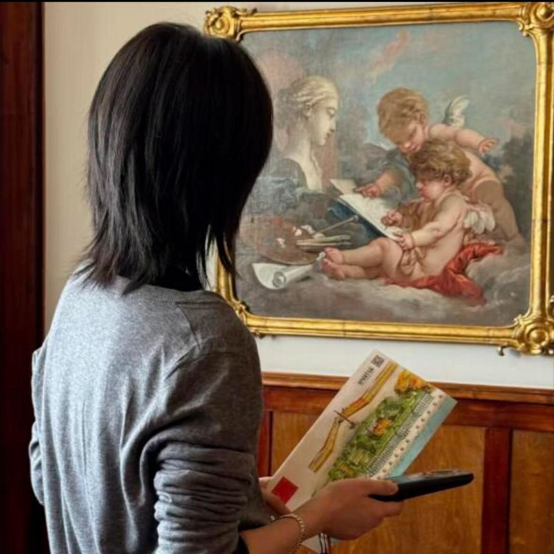 华吉言（穿搭甄选）