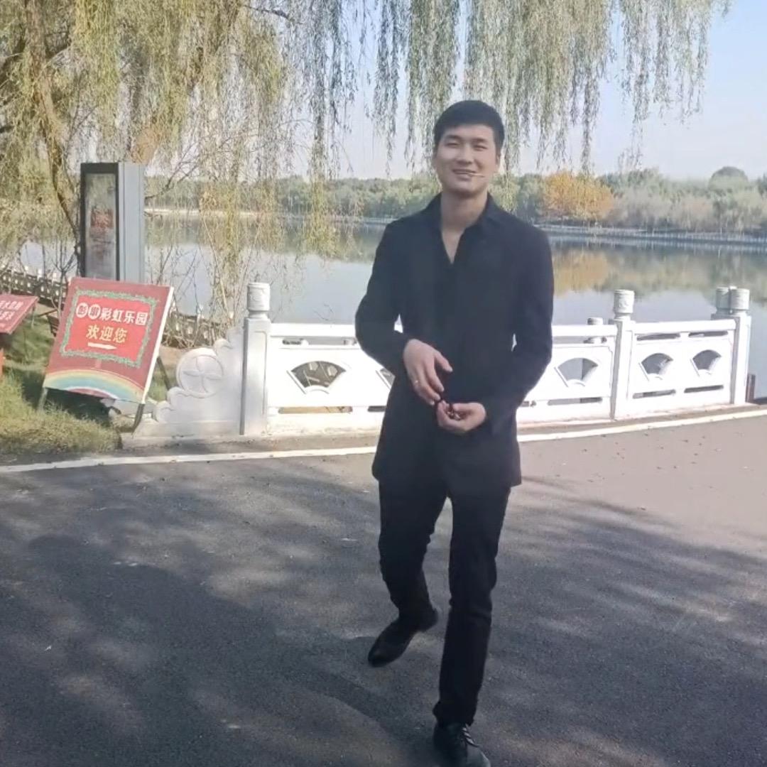 小邹先生。