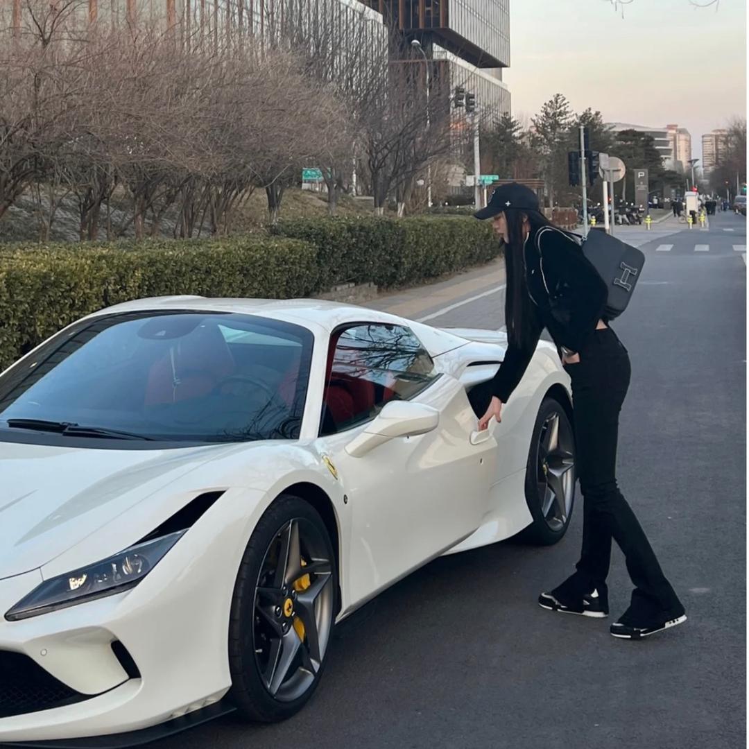 苏奈雪恒潮流男装专卖店