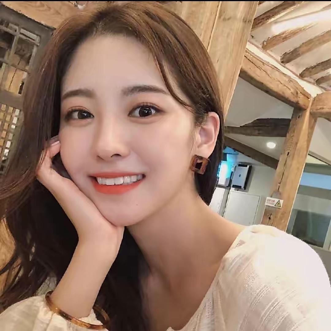 扑克小仙女🧚‍♀️