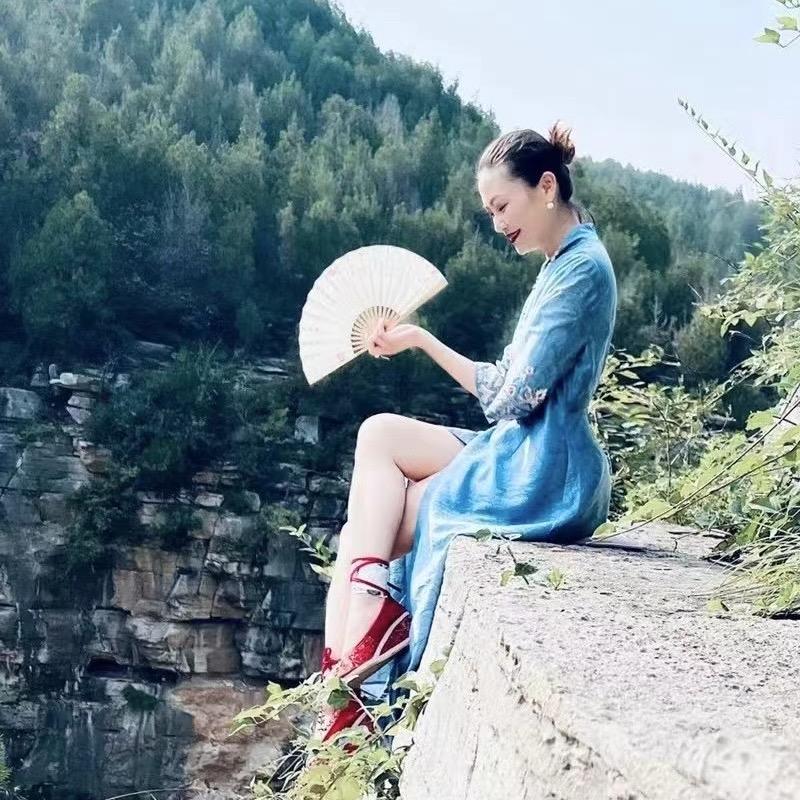 卿雲·靈璧石