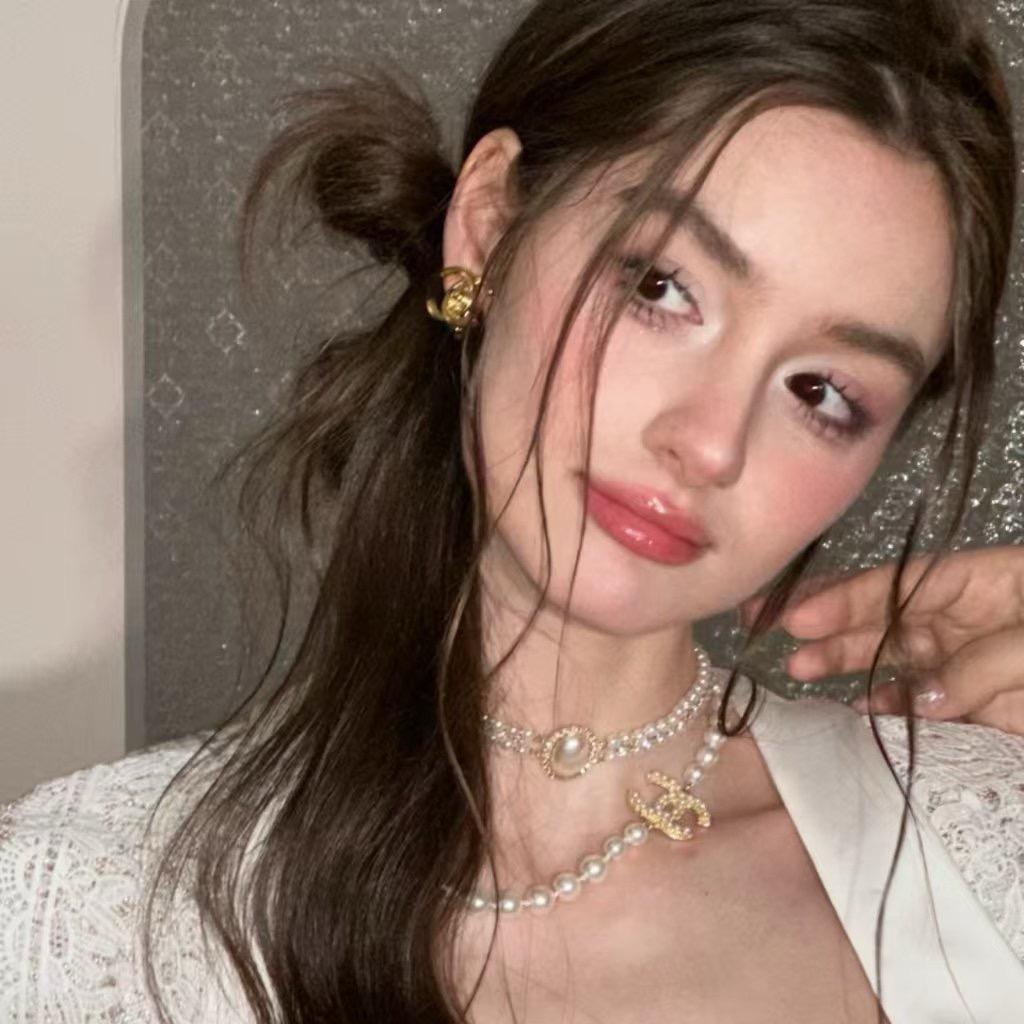 七七是个卷毛儿