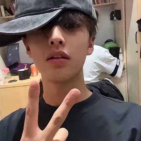 有点钱全炫嘴里