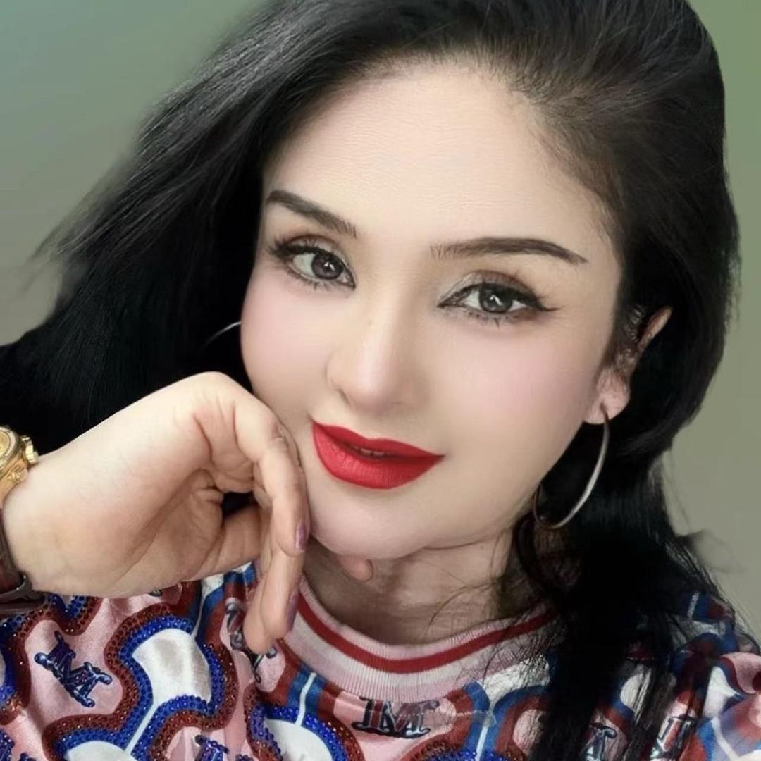 白玫瑰服装店🤍