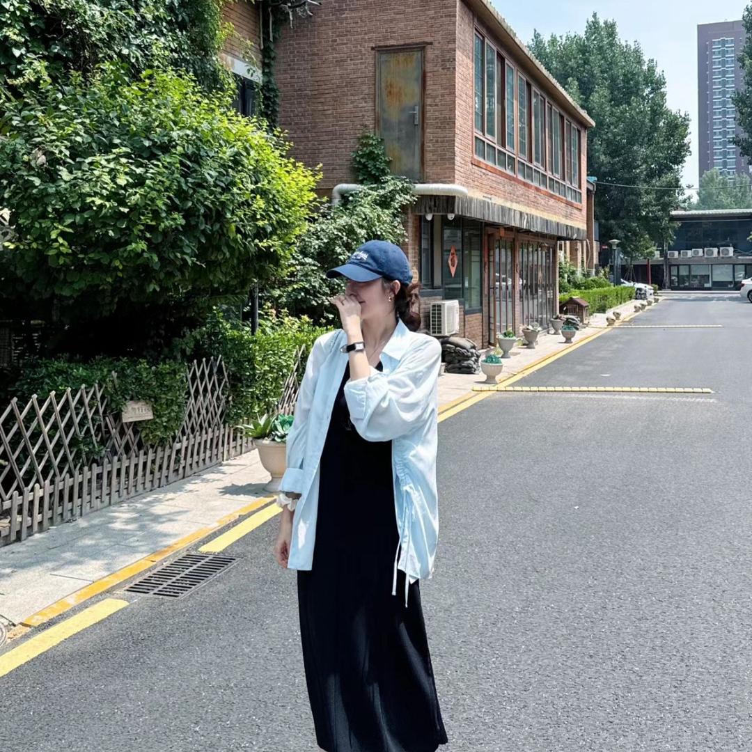珍妮今天穿什么
