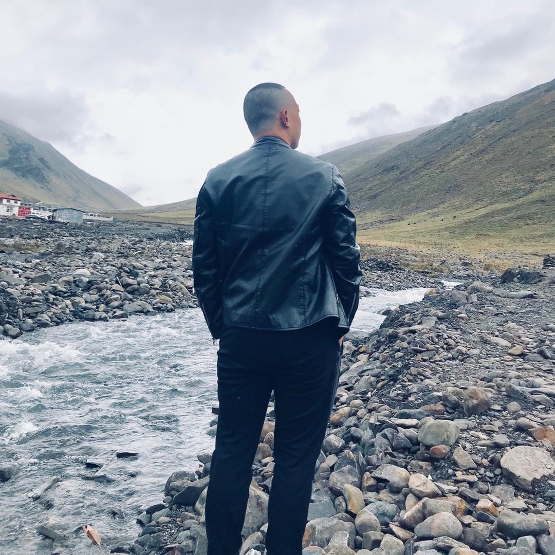 我与春风皆过客.