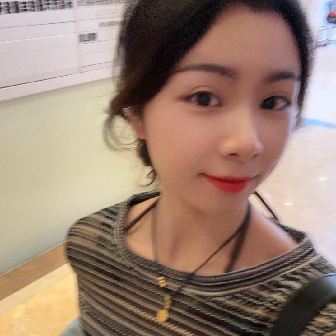 00后月嫂转育婴师