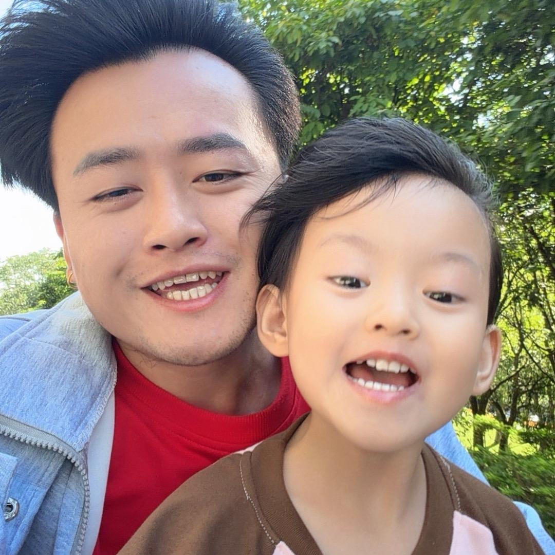 KO အောင်ခိုင်(阿光）