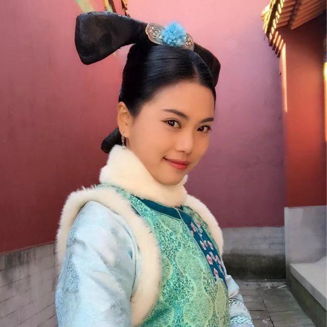 戏精婷婷