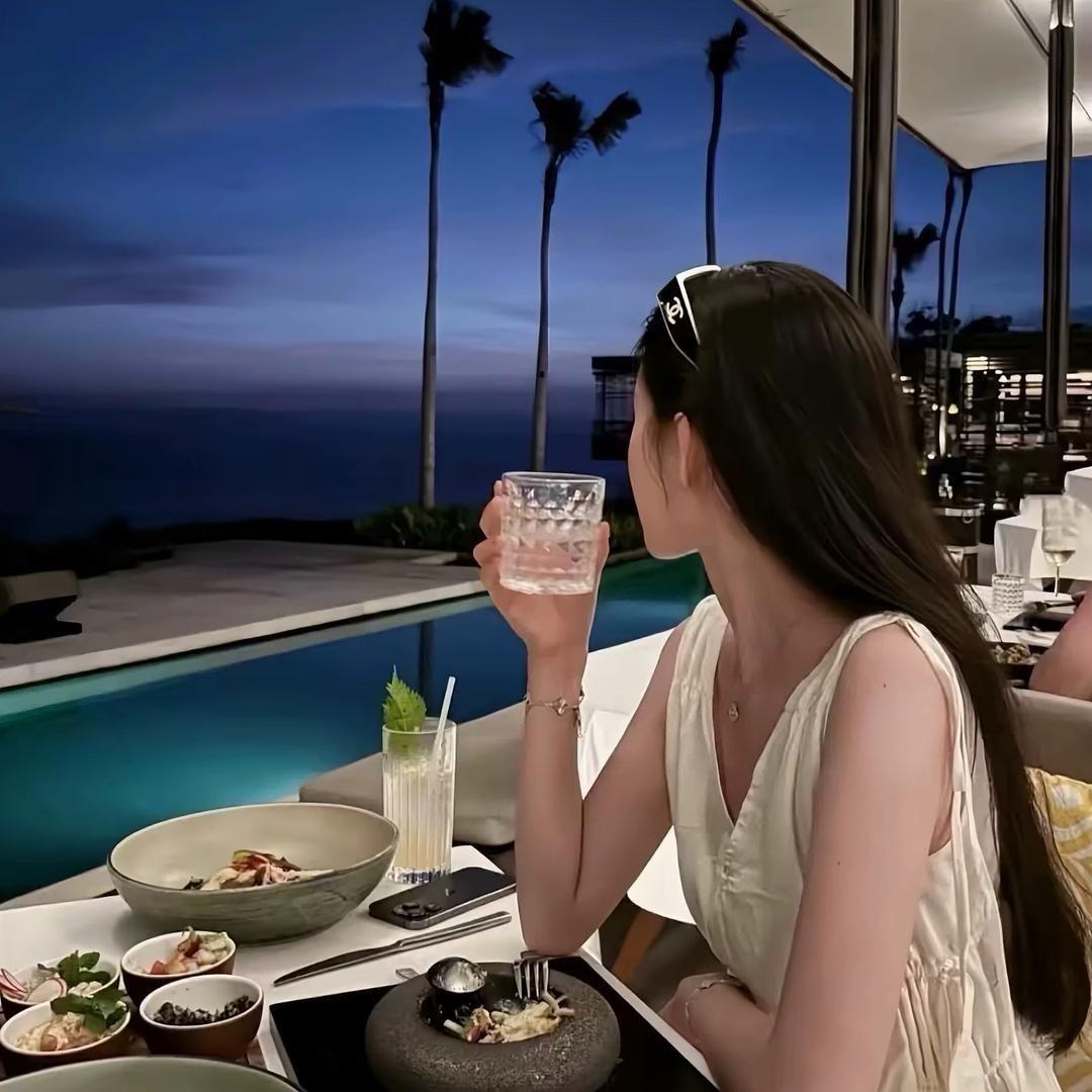 不吃了