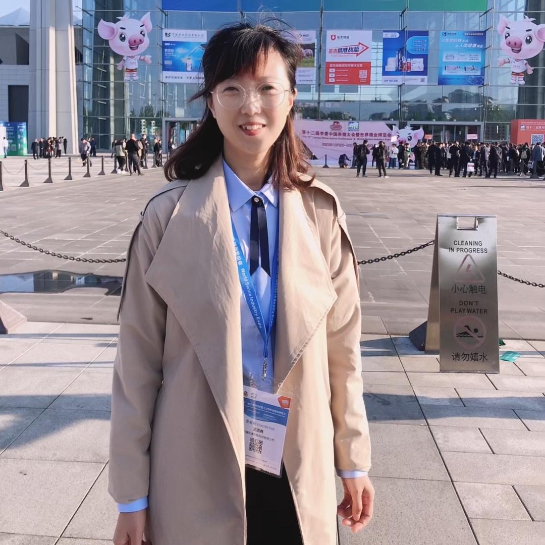 猪知源工厂店-王小妹