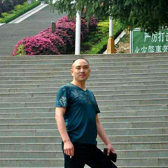 红旗驾校肖教练